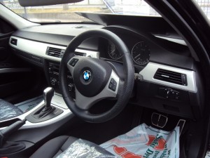 BMW専門店スパークオート E90インテリアトリム カーボン調パネル始め