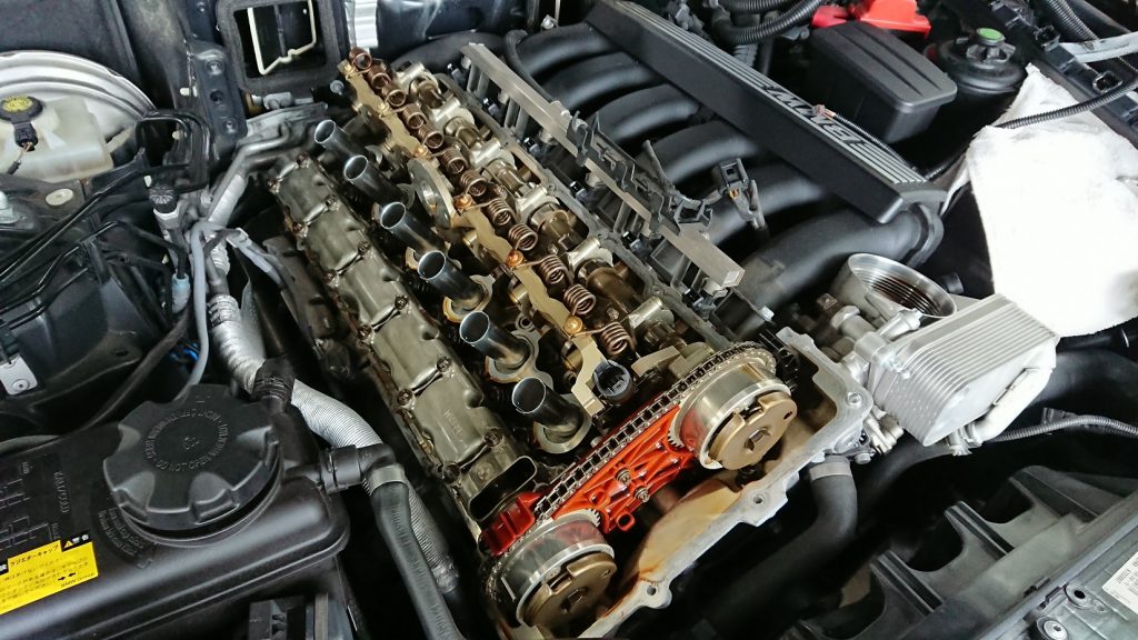 摂津市Ｅ様 BMW E63 630i オイル漏れ修理 - BMW中古車専門店スパークオート